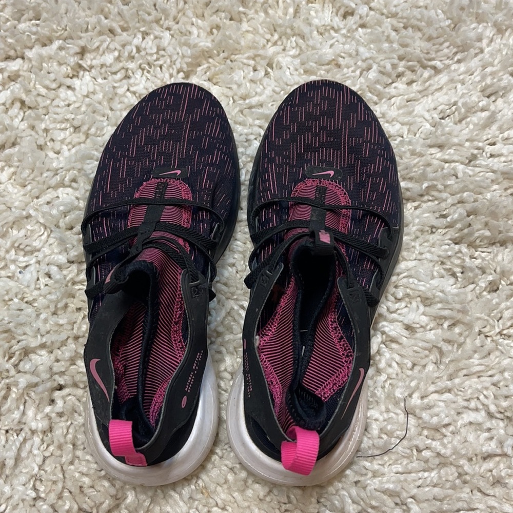 Nike Flex Trainers - Picture 4 of 6